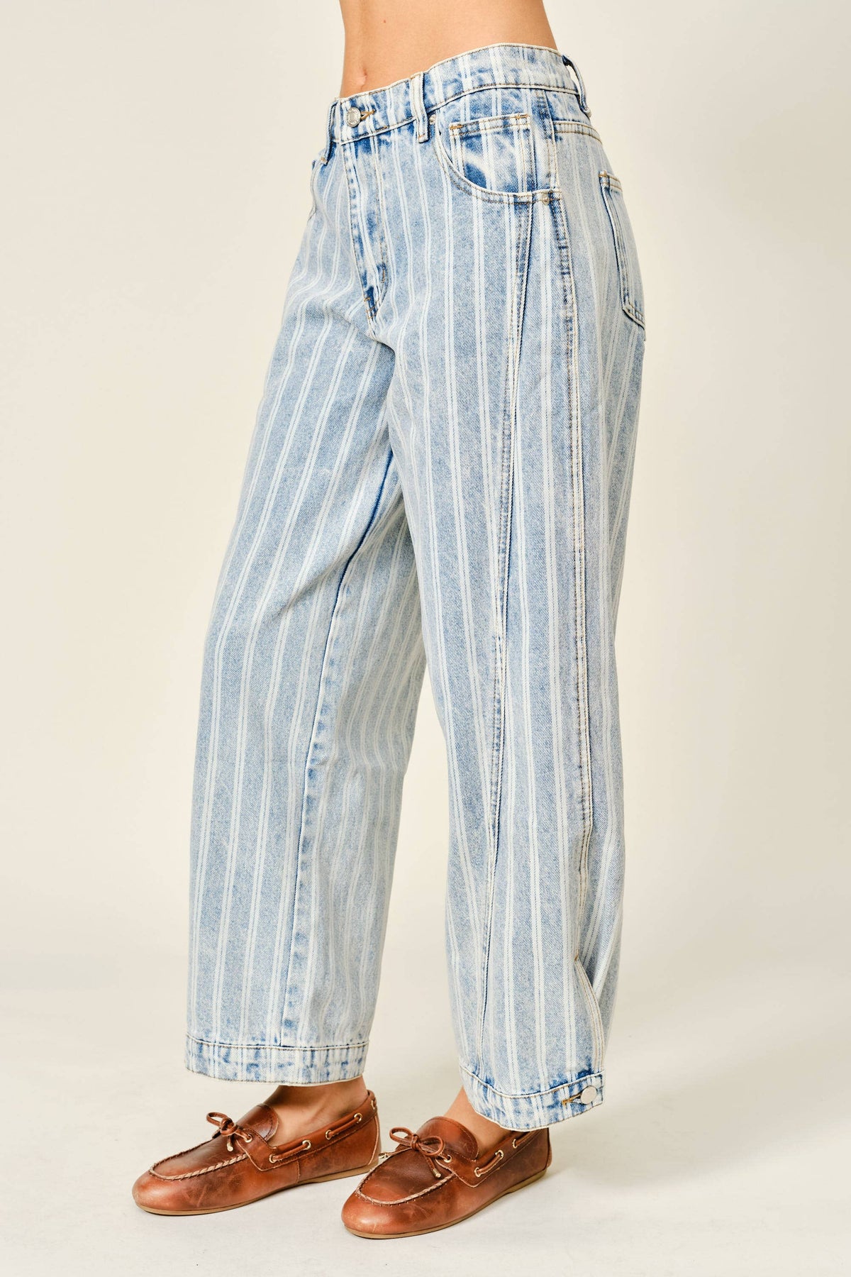 AJP5469D STRIPED DENIM BALLOON WASHED JEANS