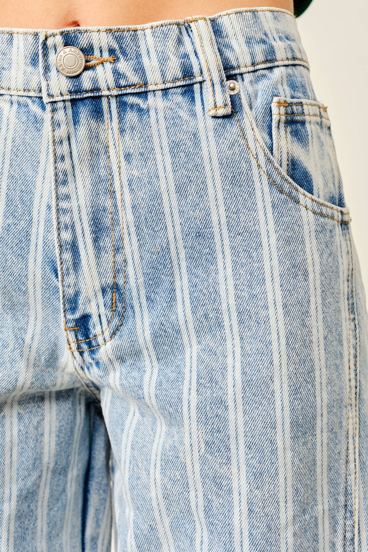 AJP5469D STRIPED DENIM BALLOON WASHED JEANS