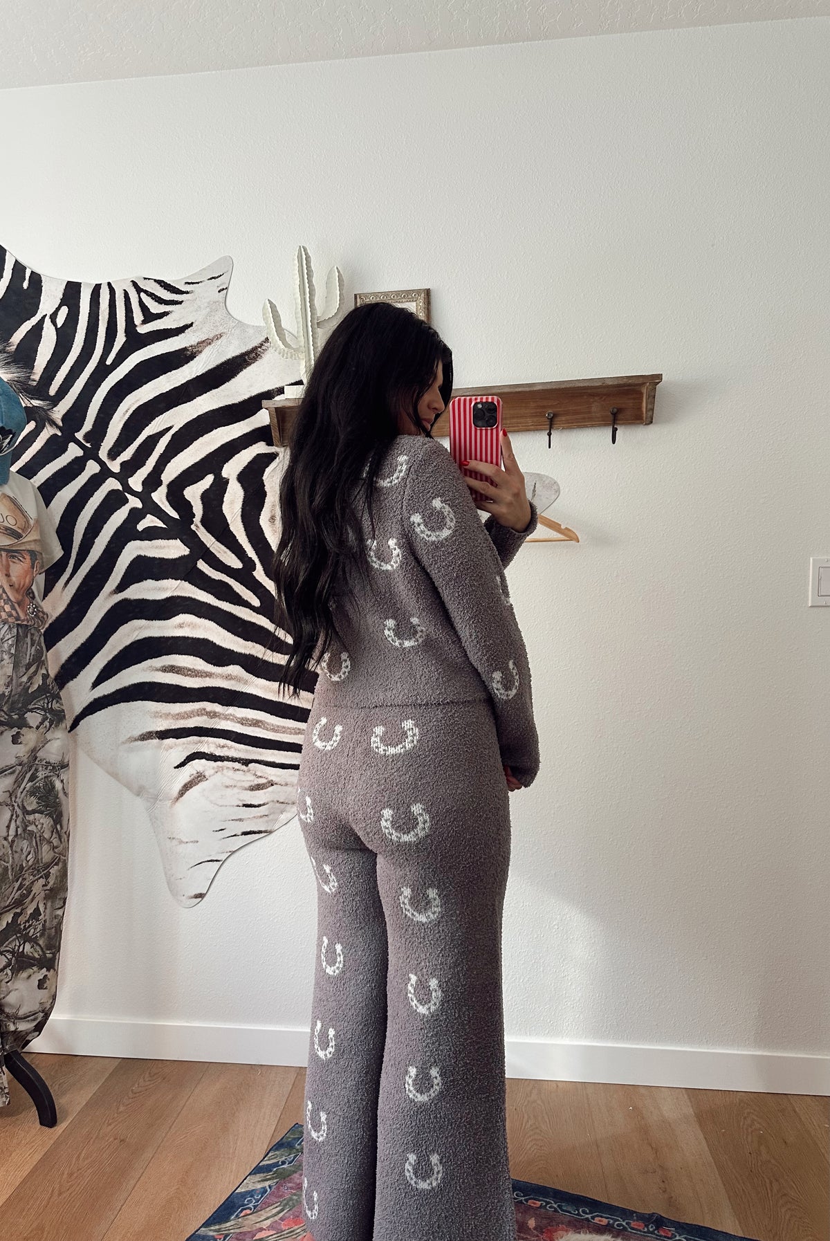 Cozy Horseshoe Knit Pants Set